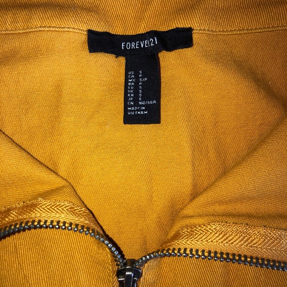 Mustard mini skirt - Picture 3 of 4
